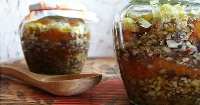 ผสมถั่วกับน้ำผึ้งเพื่อความแรง