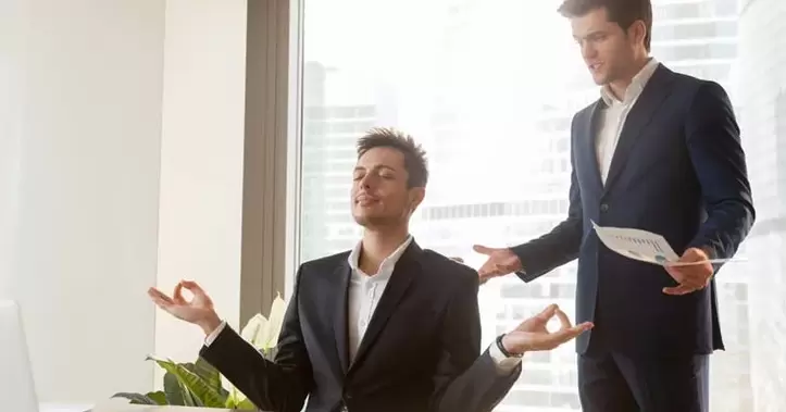 พักผ่อนจากการทำงานเพื่อเพิ่มพลังอย่างเป็นธรรมชาติ